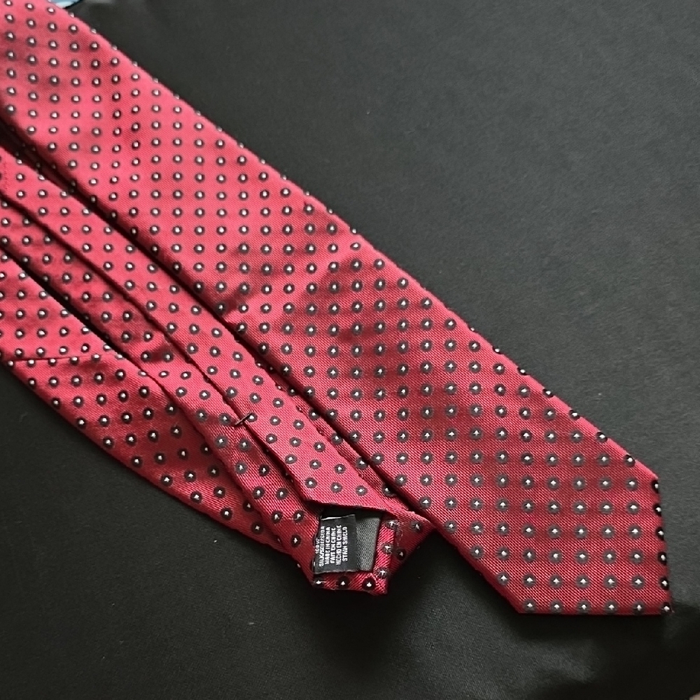 Classic Red Polka Dot Tie